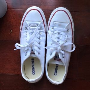 Like new white chuck taylor all star converse